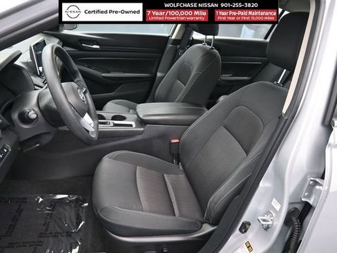 Certified 2025 Nissan Altima 2.5 SV FWD image 17