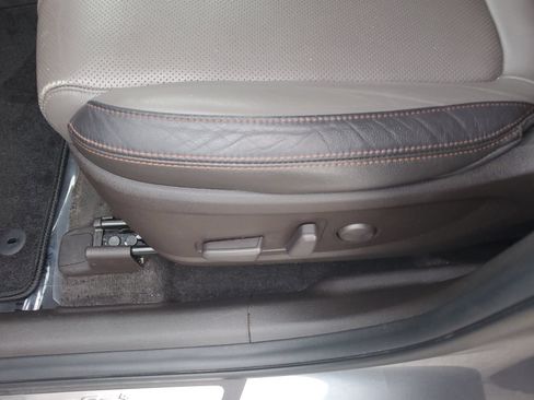 Used 2019 Hyundai Santa Fe Limited AWD/4WD image 18
