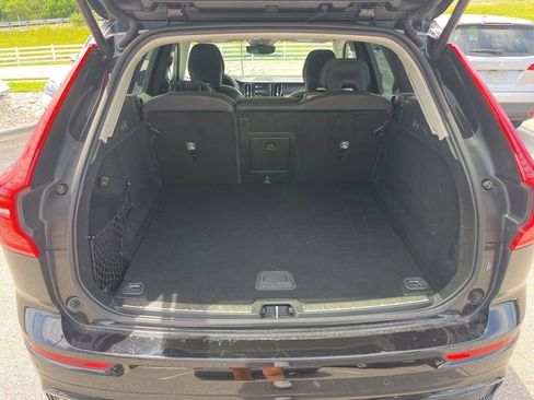 Used 2023 Volvo XC60 B5 Ultimate w/ Climate Package AWD/4WD image 13