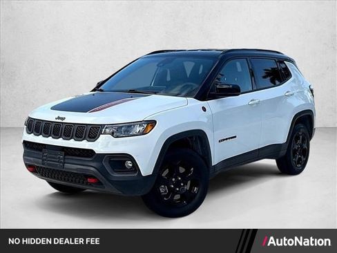 Used 2023 Jeep Compass Trailhawk AWD/4WD image 1