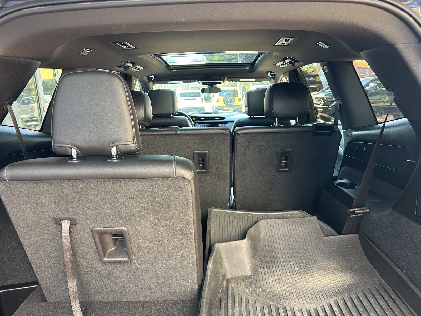 Used 2023 Cadillac XT6 Luxury AWD/4WD image 8