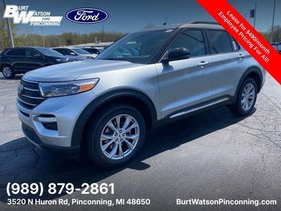 New 2024 Ford Explorer XLT w/ Equipment Group 202A