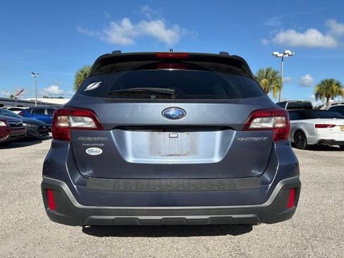 Used 2018 Subaru Outback 2.5i Premium AWD/4WD image 3
