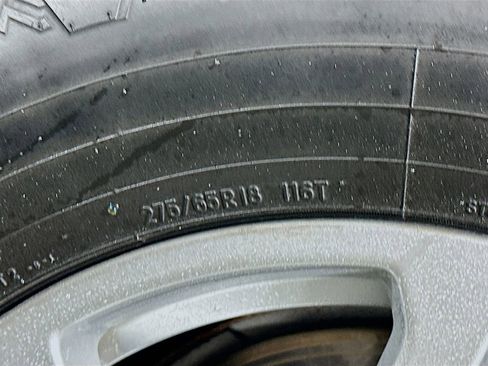 Used 2021 Chevrolet Tahoe LT image 32