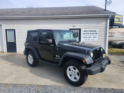 Used 2009 Jeep Wrangler X image 2