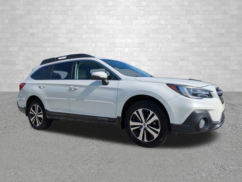 Used 2018 Subaru Outback 2.5i Limited image 1