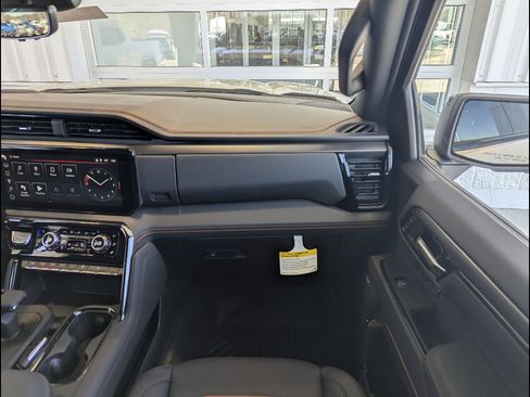 New 2026 GMC Sierra 1500 AT4 w/ AT4 Premium Package image 4