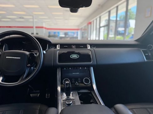 Used 2019 Land Rover Range Rover Sport Supercharged AWD/4WD image 14