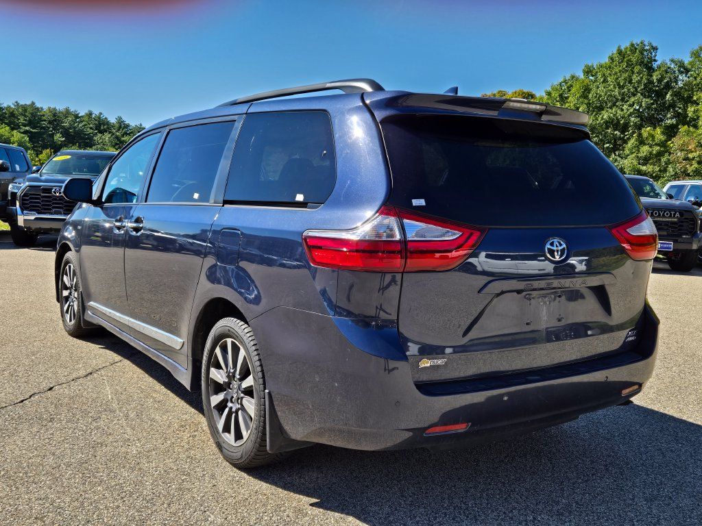 Used 2019 Toyota Sienna XLE w/ XLE Navigation Package AWD/4WD image 3