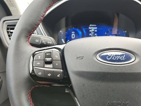 Used 2022 Ford Escape SEL w/ SEL Stealth AWD Package image 16