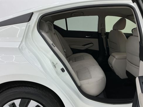 Used 2019 Nissan Altima 2.5 S FWD image 21
