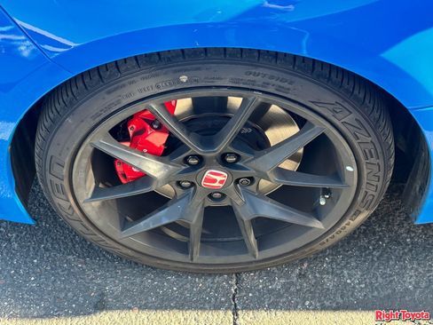 Used 2025 Honda Civic Type R image 8