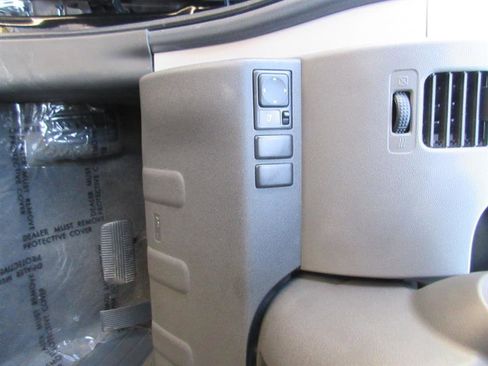 Used 2014 Nissan Xterra S image 12