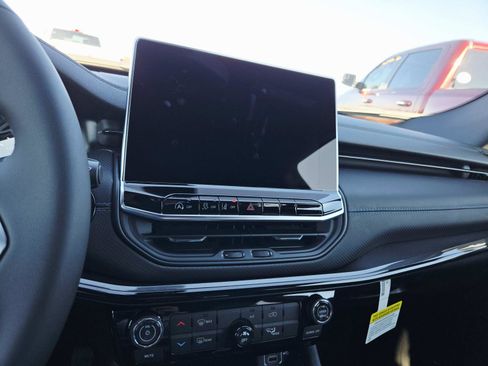 New 2026 Jeep Compass Latitude AWD/4WD image 22