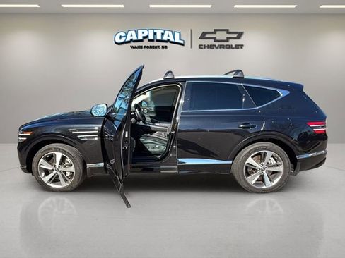 Used 2023 Genesis GV80 3.5T w/ Winter Weather Package image 13