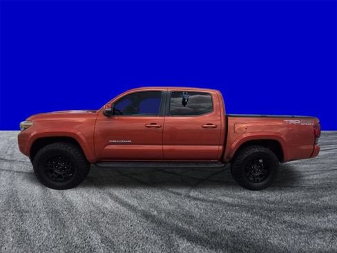 Used 2016 Toyota Tacoma TRD Sport w/ Premium & Technology Package AWD/4WD image 6