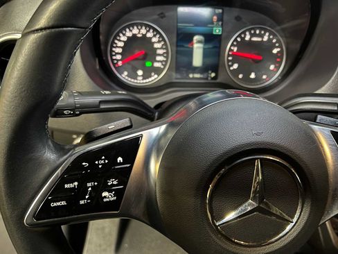 Used 2025 Mercedes-Benz Sprinter 2500 image 27