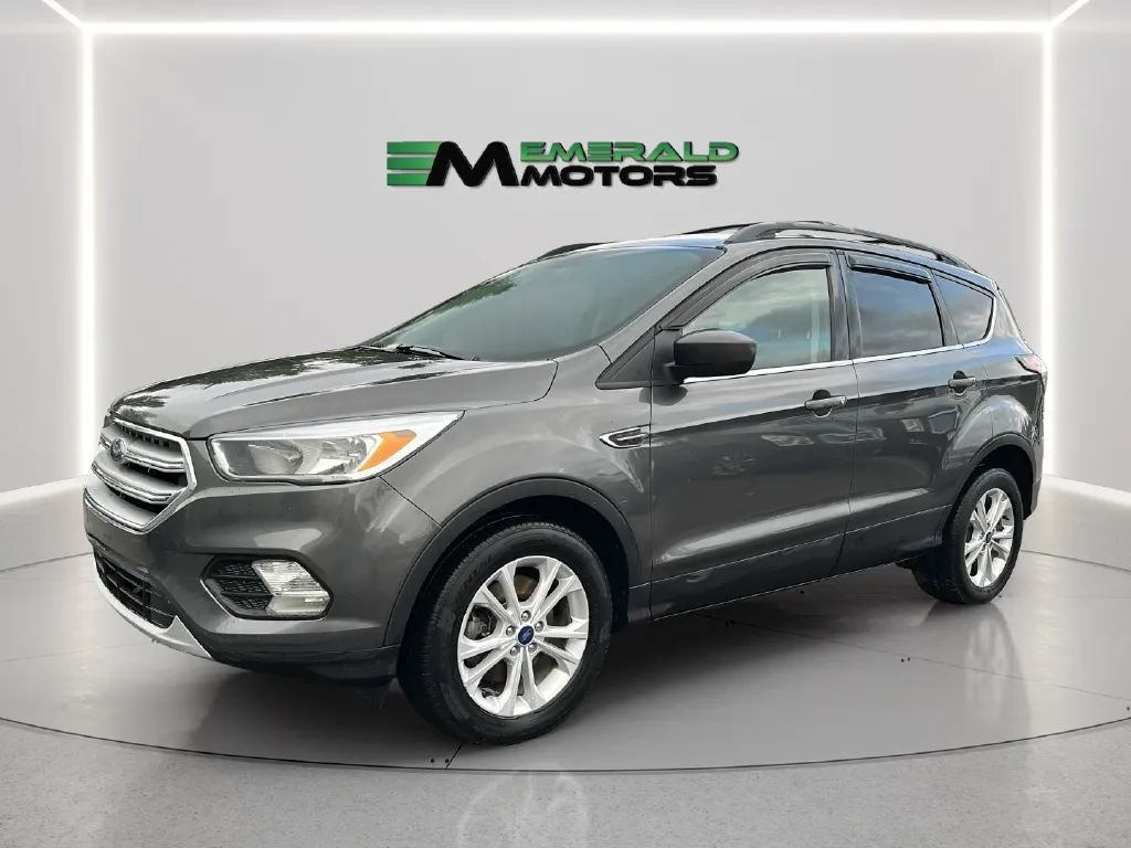 Used 2017 Ford Escape SE AWD/4WD image 1