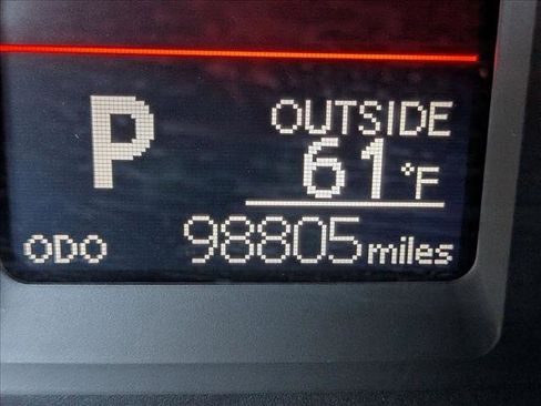 Used 2018 Toyota Corolla LE image 8