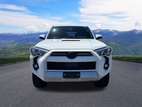 Used 2023 Toyota 4Runner TRD Off-Road Premium w/ Moonroof Package AWD/4WD image 9