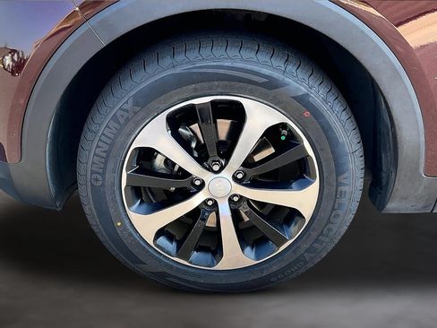 Used 2017 Kia Sorento EX FWD image 34