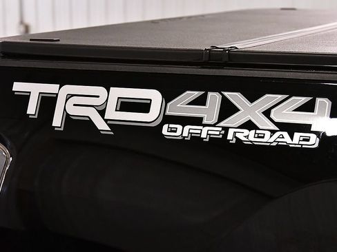 Used 2023 Toyota Tacoma TRD Off-Road w/ Advanced Technology Package AWD/4WD image 11