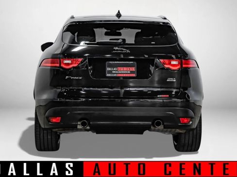 Used 2018 Jaguar F-PACE Premium image 5