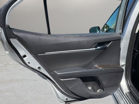 Used 2022 Toyota Camry SE w/ Cold Weather Package image 49