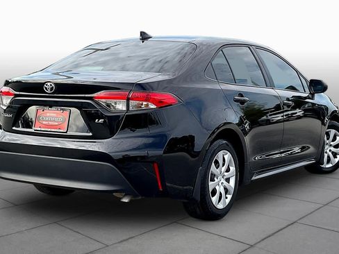 Used 2025 Toyota Corolla LE FWD image 13