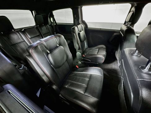 Used 2018 Dodge Grand Caravan GT FWD image 27