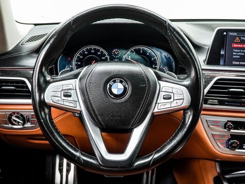 Used 2019 BMW 750i xDrive w/ Executive Package image 19