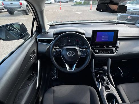 Used 2024 Toyota Corolla Cross LE w/ Moonroof Package AWD/4WD image 12