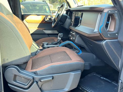 Used 2023 Ford Bronco Outer Banks image 7