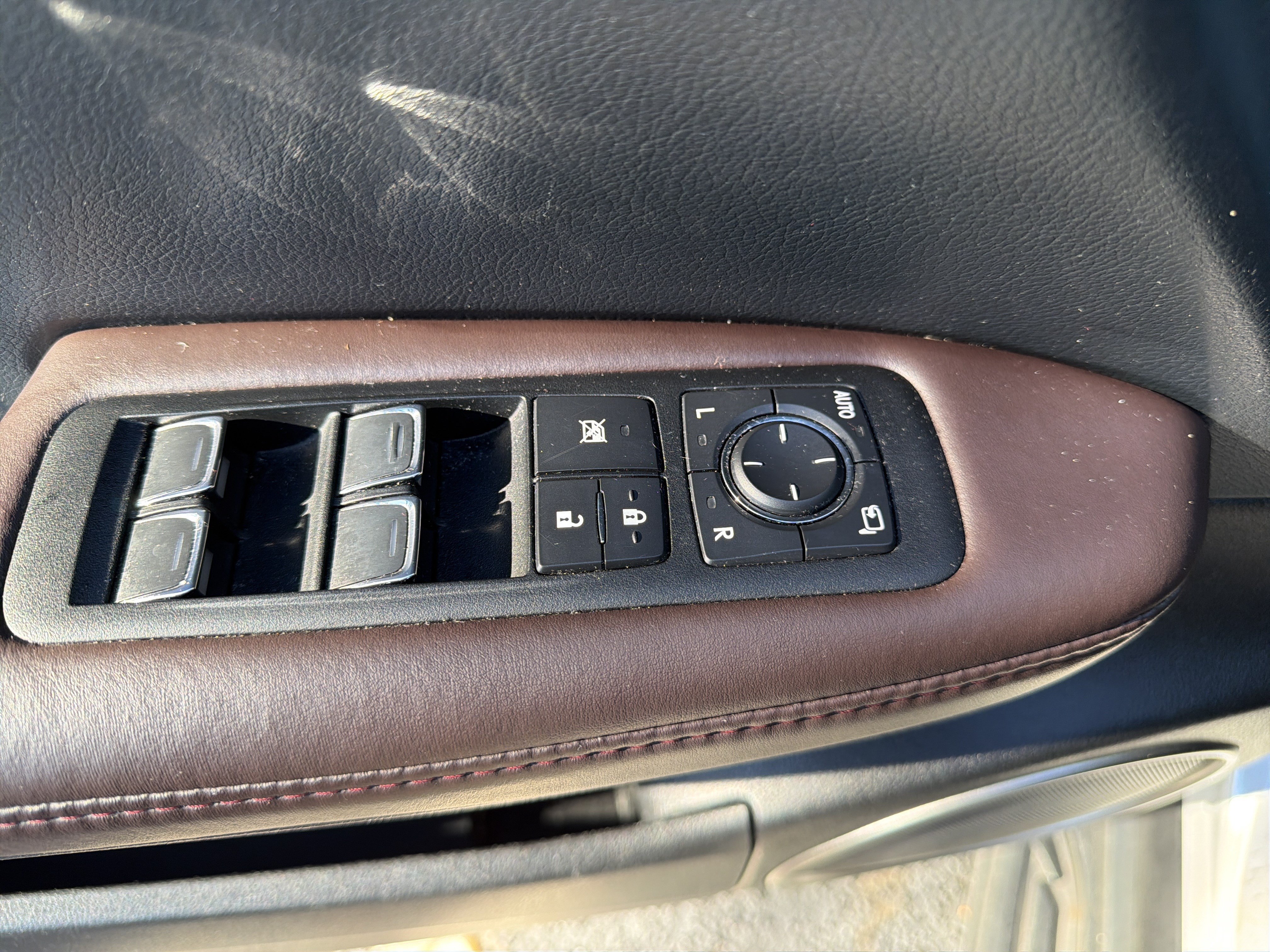 Used 2017 Lexus RX 350 FWD w/ Premium Package image 15