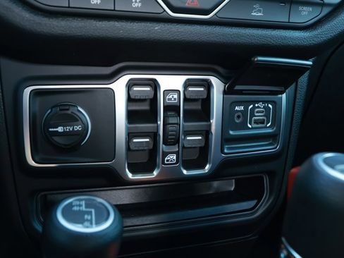 New 2026 Jeep Gladiator Sport image 19