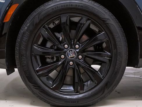 Used 2024 Buick Envista Sport Touring w/ Advanced Safety Package FWD image 33