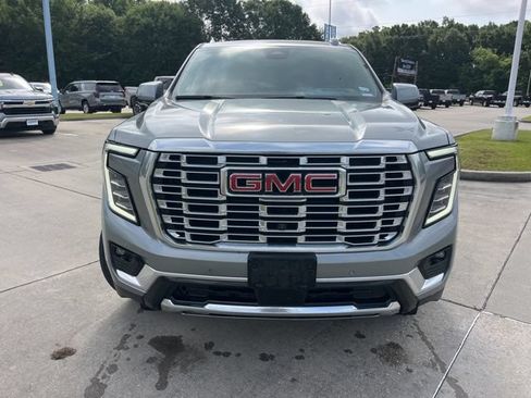 Used 2025 GMC Yukon Denali AWD/4WD image 13