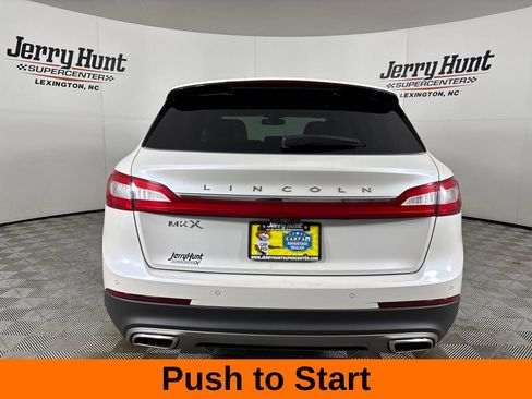 Used 2016 Lincoln MKX Reserve w/ Technology Package FWD image 7