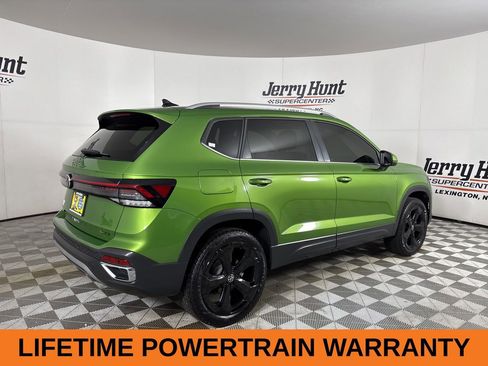 Used 2025 Volkswagen Taos SEL w/ Black Wheel Plus Package image 5