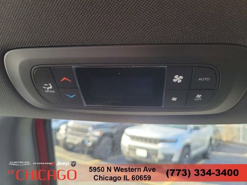 New 2026 Chrysler Pacifica Select AWD/4WD image 13