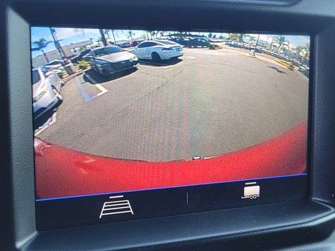 Used 2020 Chevrolet Silverado 1500 Custom w/ Custom Value Package RWD image 13
