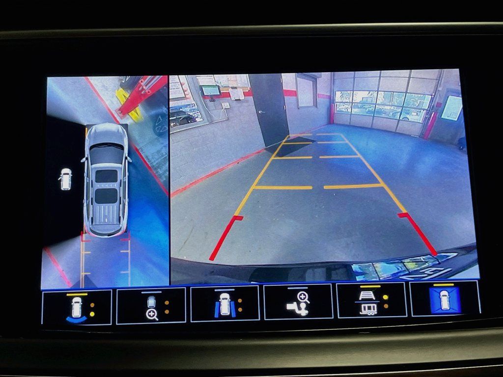 Used 2023 Buick Enclave Avenir w/ Avenir Technology Package AWD/4WD image 14
