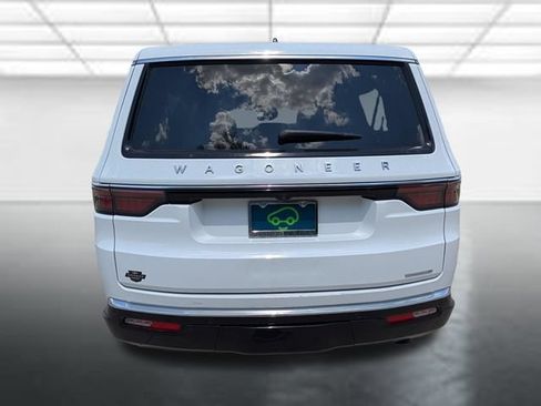 Used 2024 Jeep Wagoneer L Series II RWD image 40