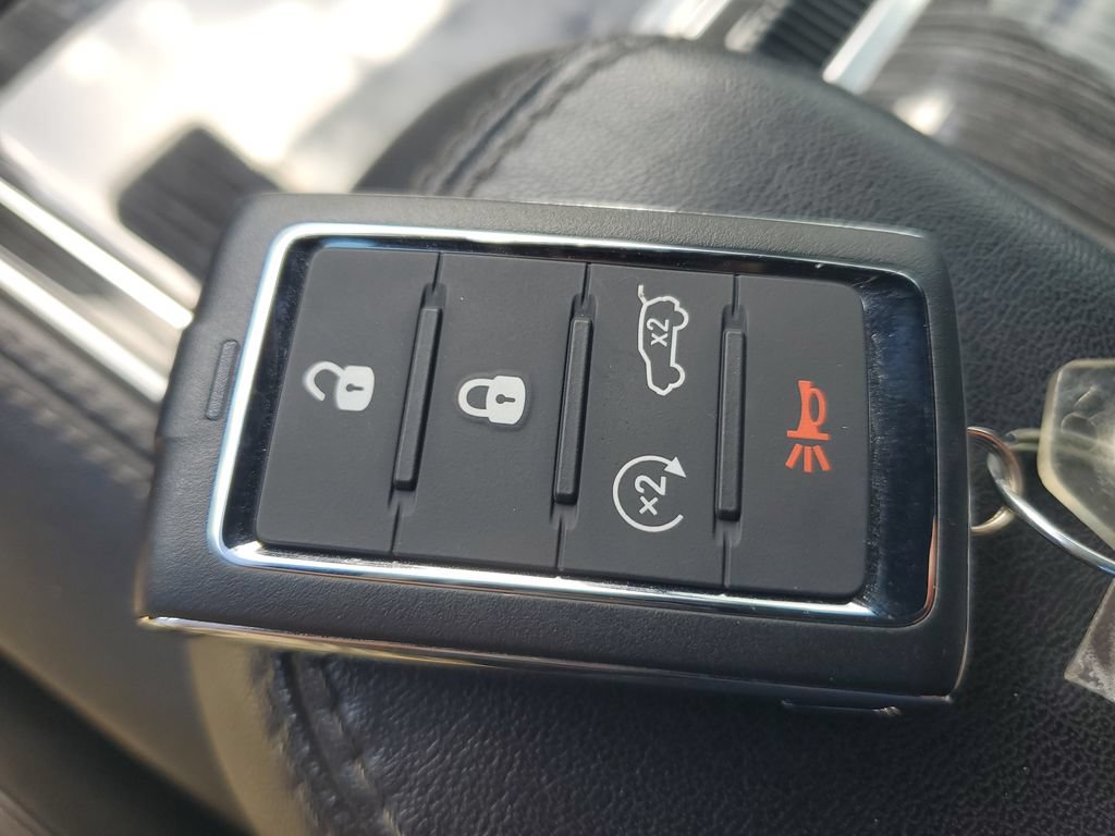 Used 2022 Jeep Wagoneer Series II AWD/4WD image 32