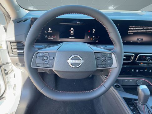 New 2026 Nissan Sentra SR w/ Floor Mat Package FWD image 16