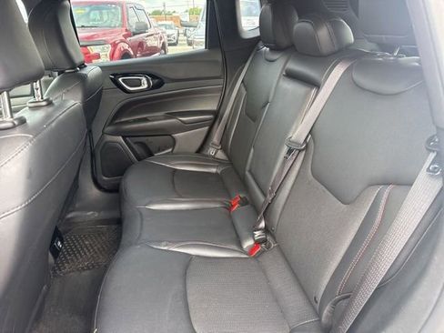 Used 2025 Jeep Compass Trailhawk AWD/4WD image 24