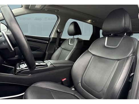 Used 2024 Hyundai Tucson Limited image 11