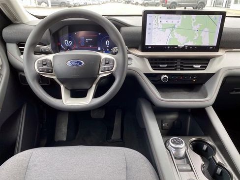 Used 2026 Ford Explorer Active image 11