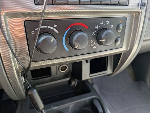 Used 2007 Dodge Dakota SLT RWD image 11