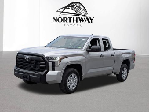 Used 2025 Toyota Tundra SR AWD/4WD image 5